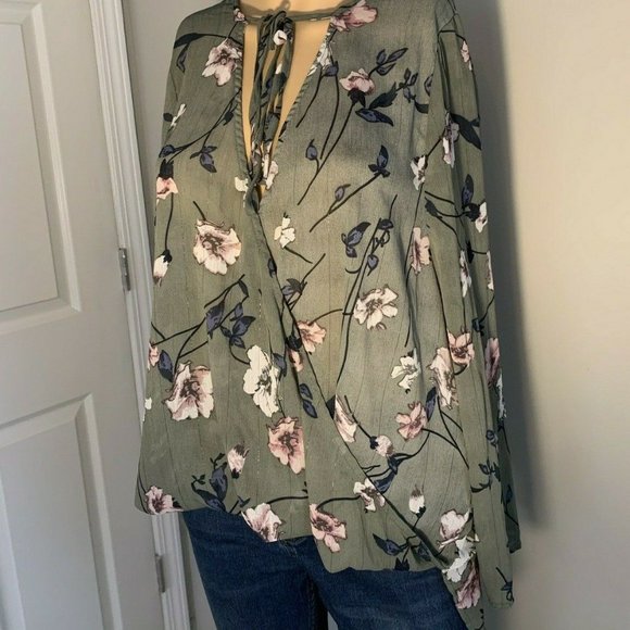 Juniors Top LELA SKY SZ SMALL Green Long Sleeves - Picture 7 of 10